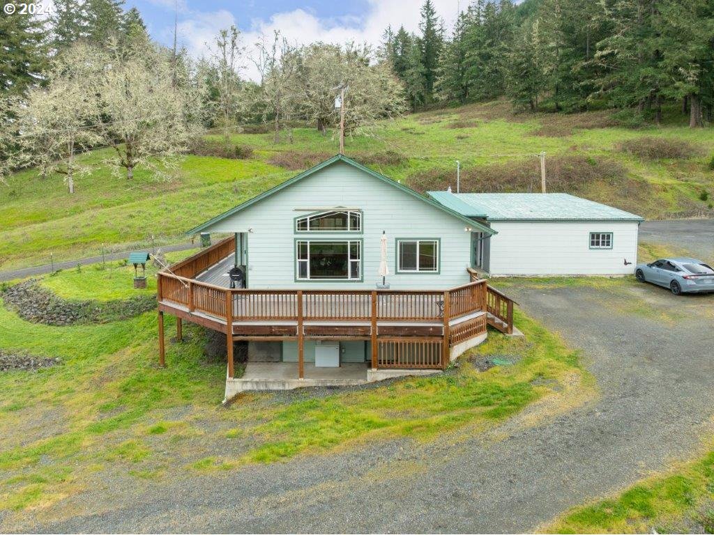 5213 Buckhorn Road Roseburg, OR 97470 - Photo 3 of 44 Gallery Image 3