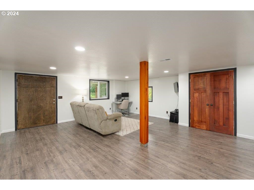 5213 Buckhorn Road Roseburg, OR 97470 - Photo 31 of 44 Gallery Image 31