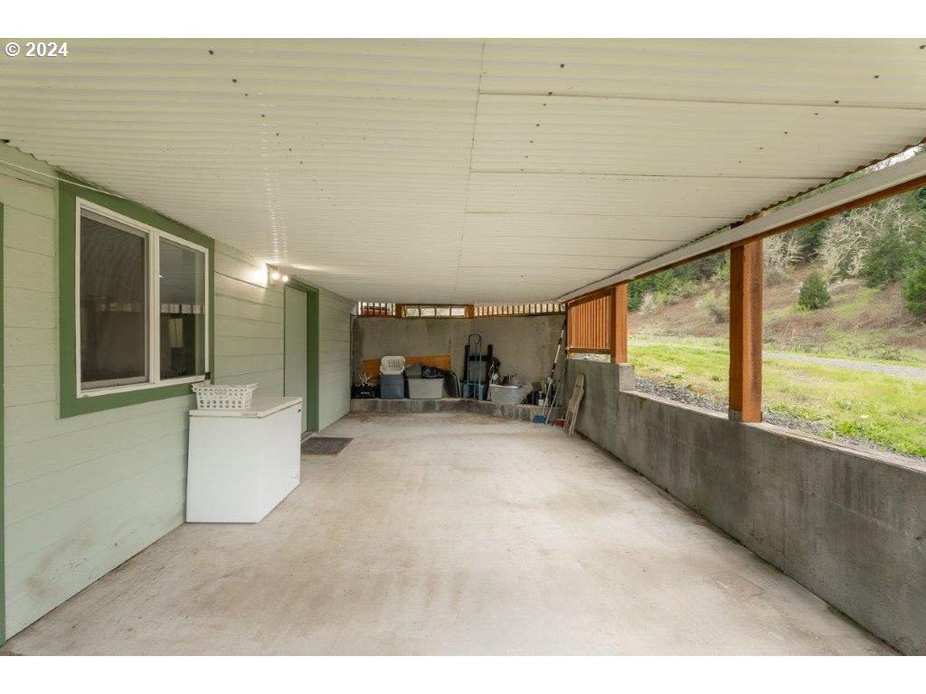 5213 Buckhorn Road Roseburg, OR 97470 - Photo 34 of 44 Gallery Image 34