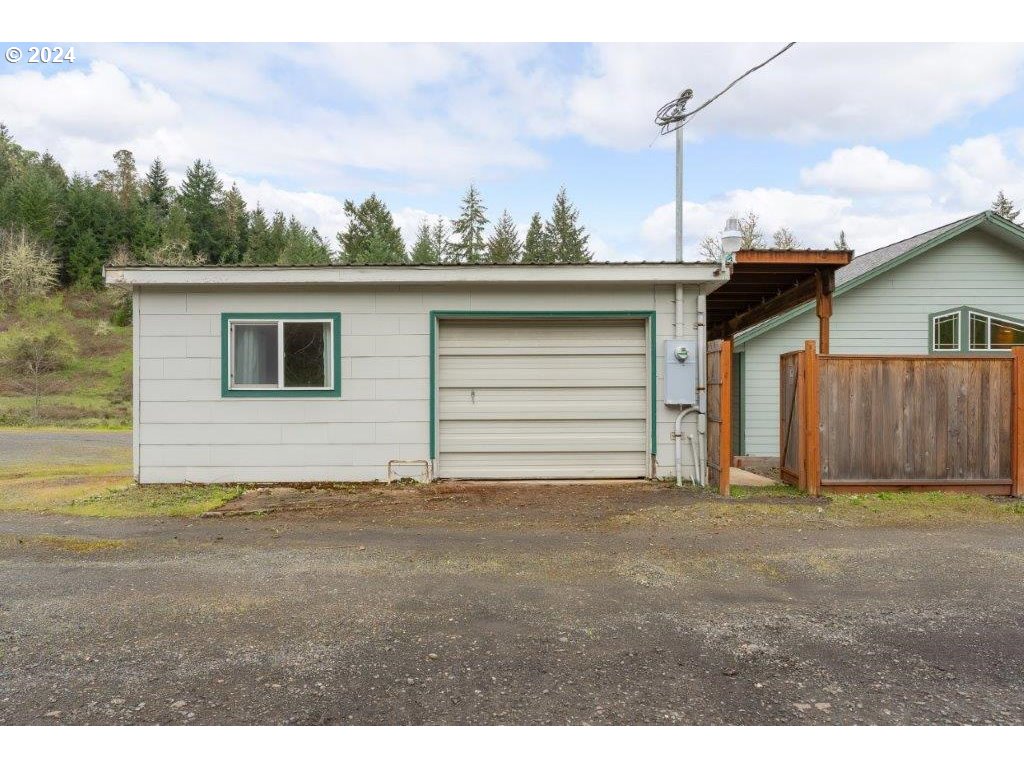 5213 Buckhorn Road Roseburg, OR 97470 - Photo 35 of 44 Gallery Image 35