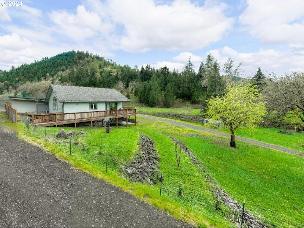 5213 Buckhorn Road Roseburg, OR 97470 - Photo 41 of 44 Gallery Image 41