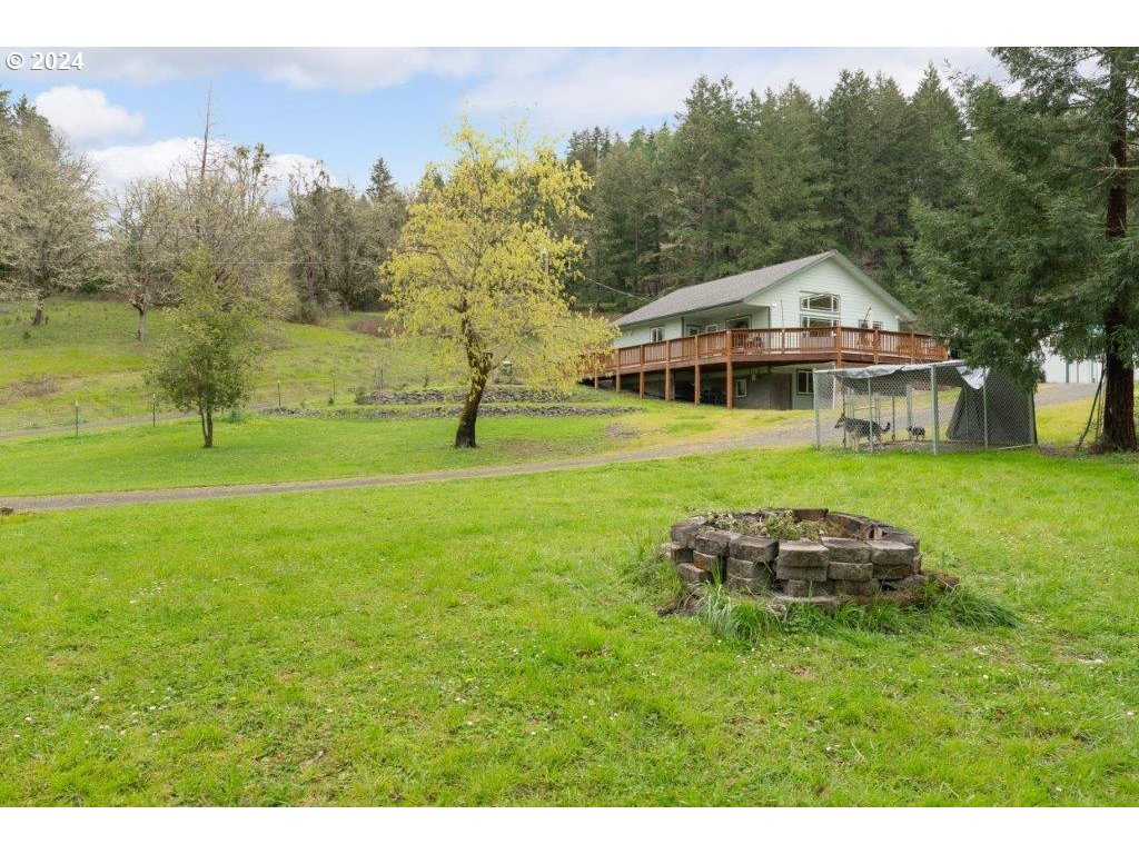 5213 Buckhorn Road Roseburg, OR 97470 - Photo 5 of 44 Gallery Image 5
