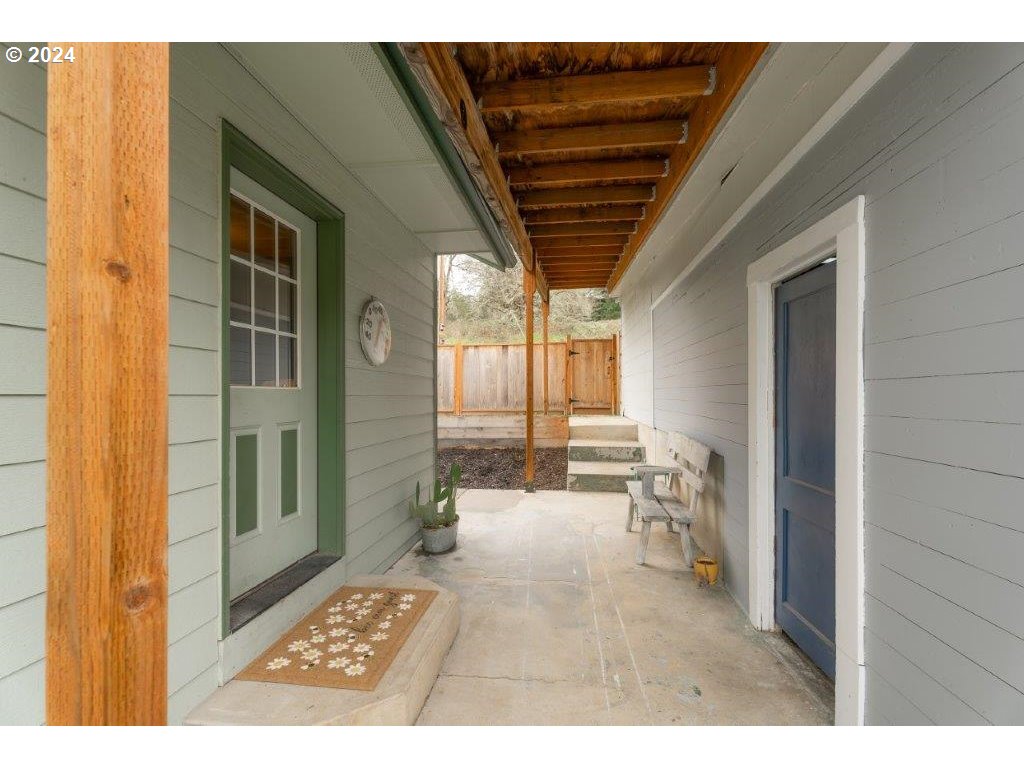 5213 Buckhorn Road Roseburg, OR 97470 - Photo 7 of 44 Gallery Image 7