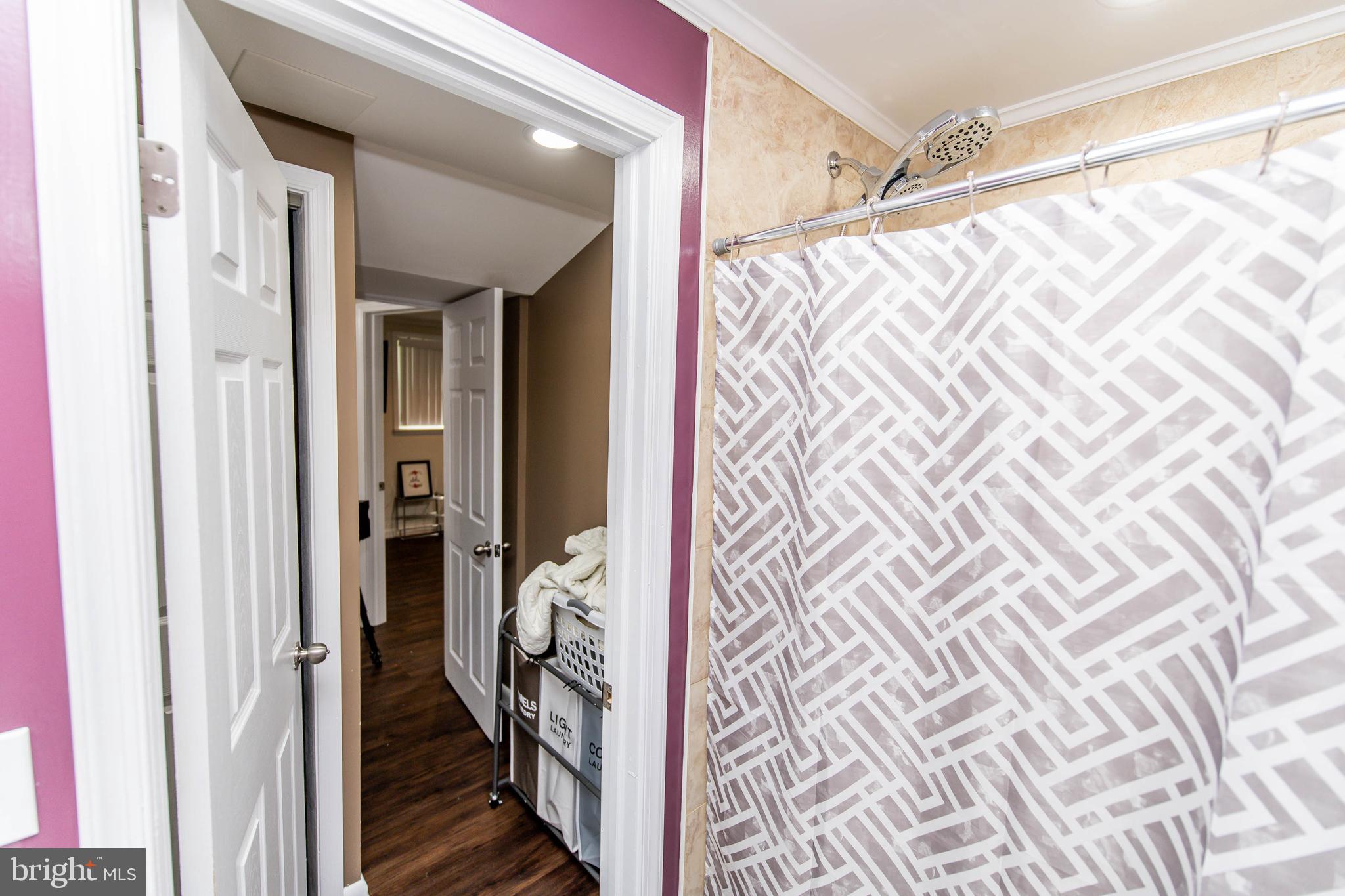 15613 Wembrough Street Silver Spring, MD 20905 - Photo 38 of 53