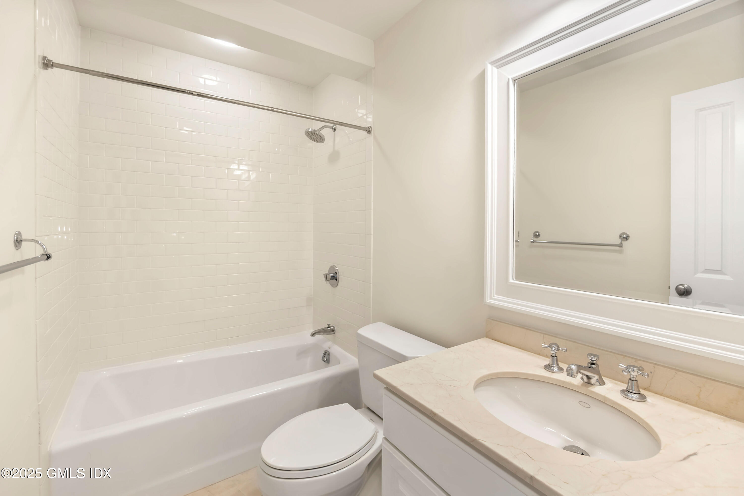 235 Weaver Street, Unit 6C Greenwich, CT 06831 - Photo 14 of 24 30