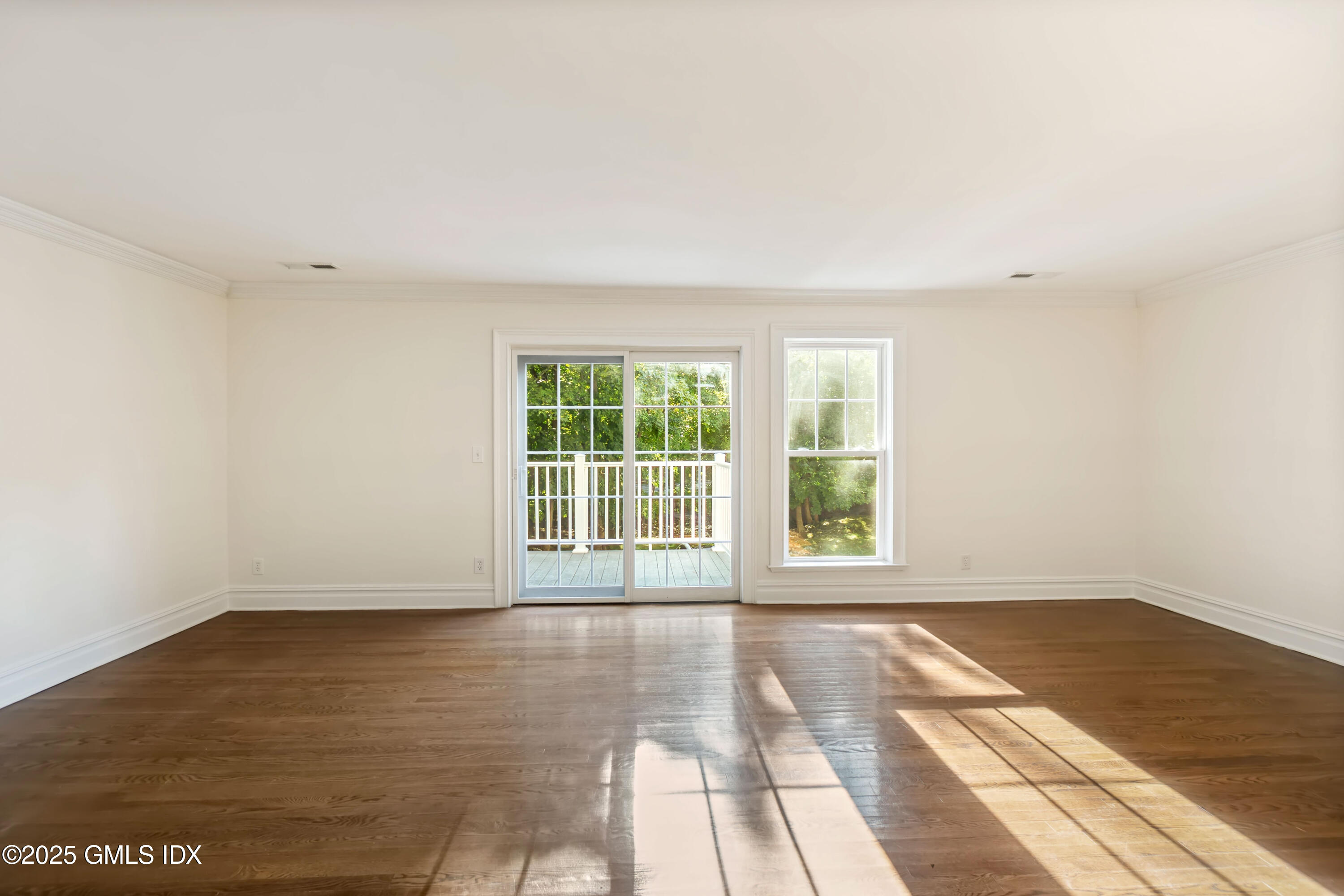 235 Weaver Street, Unit 6C Greenwich, CT 06831 - Photo 6 of 24 02