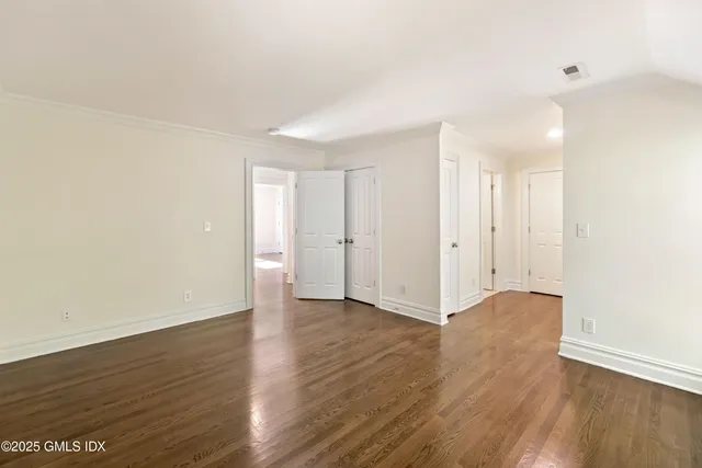 a view of a tennis court