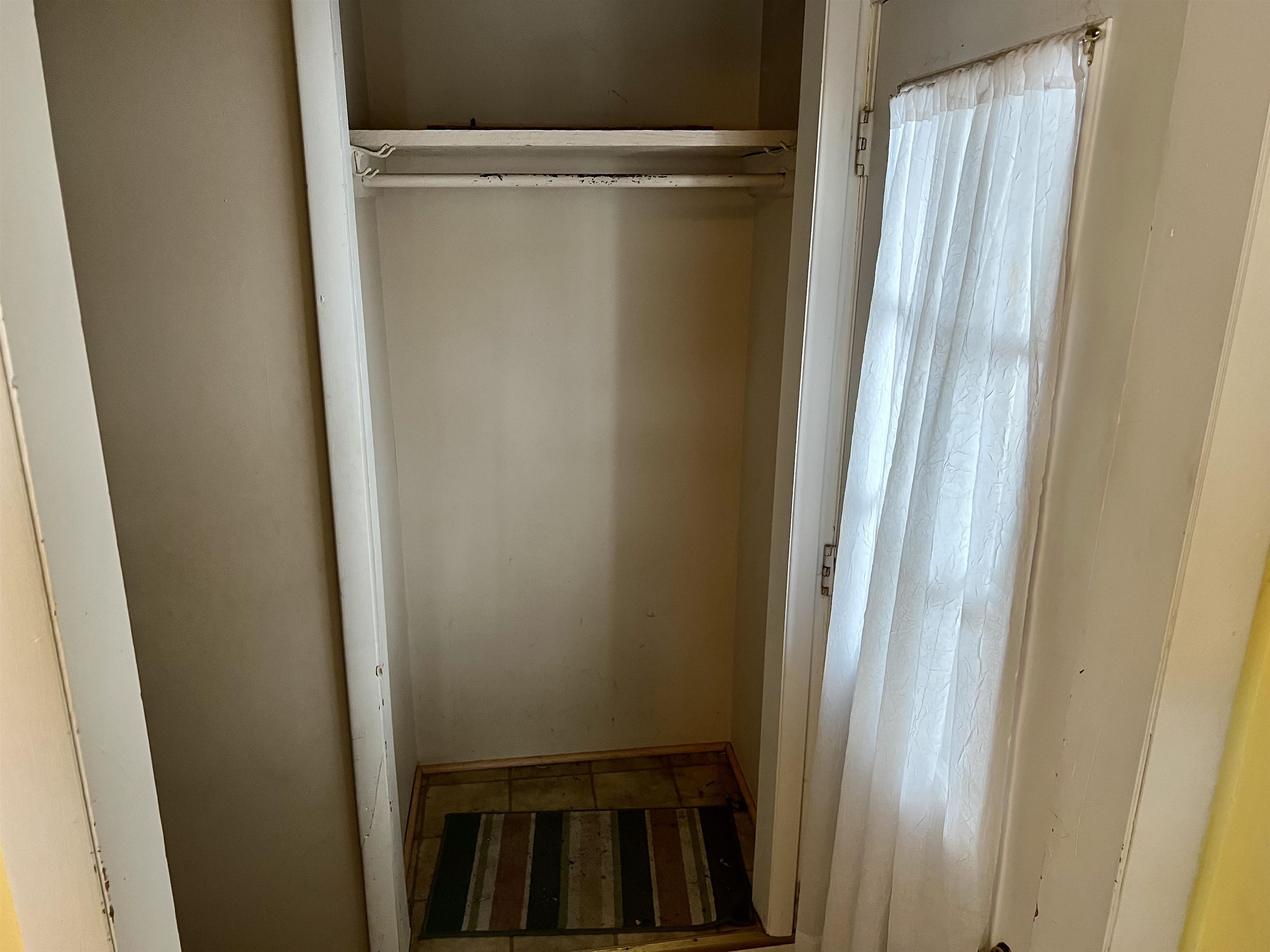 308 John R Street Clare, MI 48617 - Photo 23 of 32 1917869-0bf5a67b-e340-4e76-8e1e-dd25875e8cd6.JPG