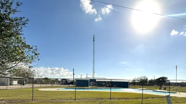 $4,900 | 548 Grand Oak Street, Palacios, TX 77465