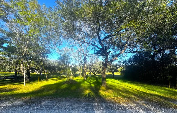 $4,900 | 548 Grand Oak Street, Palacios, TX 77465