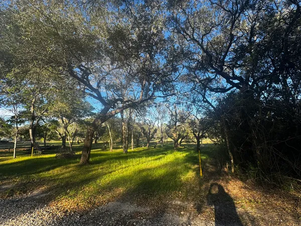$4,900 | 548 Grand Oak Street, Palacios, TX 77465