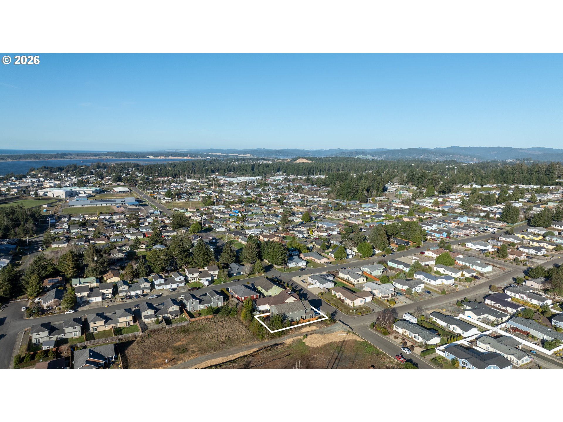 752 Madison Street Coos Bay, OR 97420 - Photo 14 of 44
