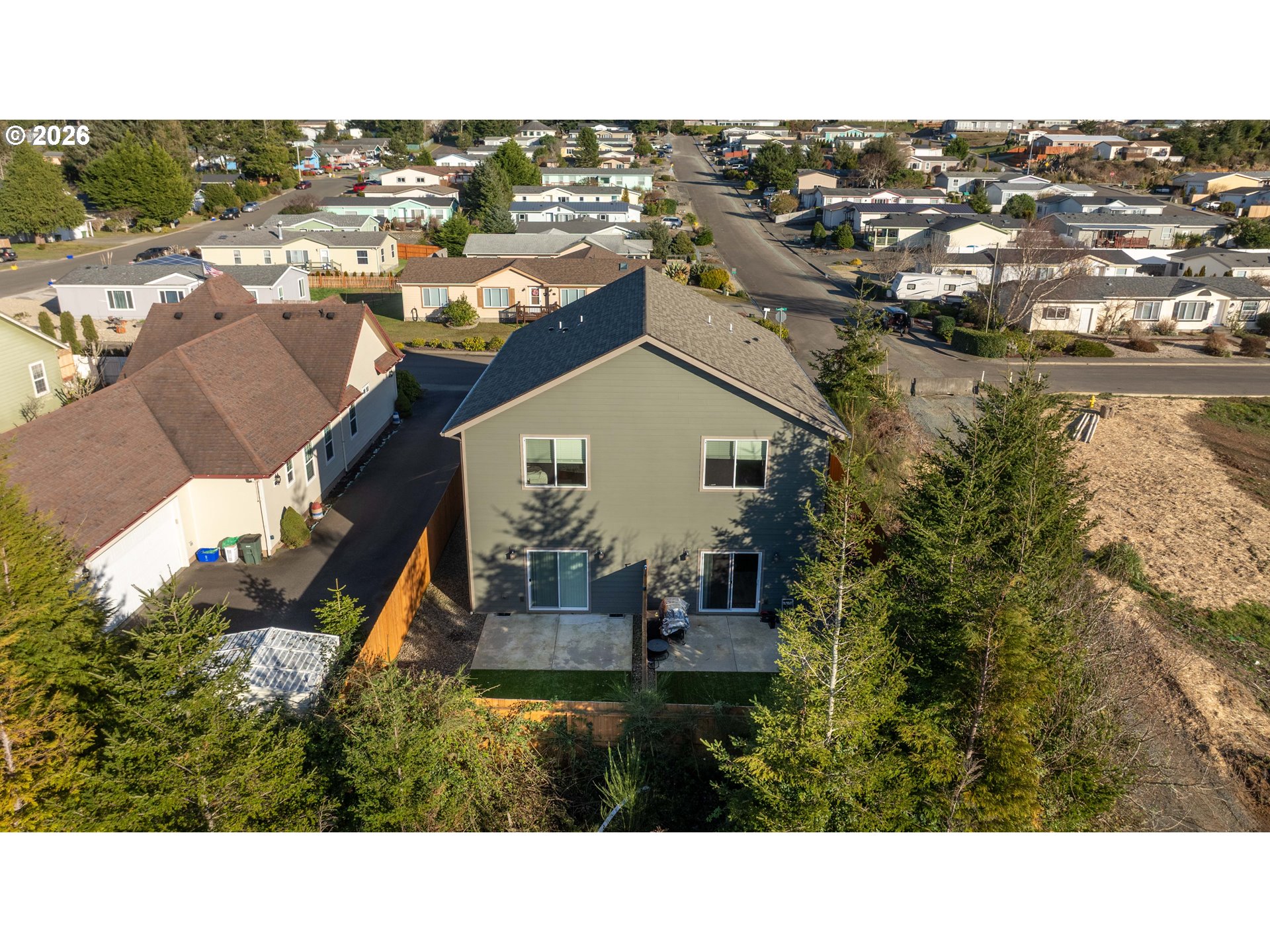 752 Madison Street Coos Bay, OR 97420 - Photo 20 of 44