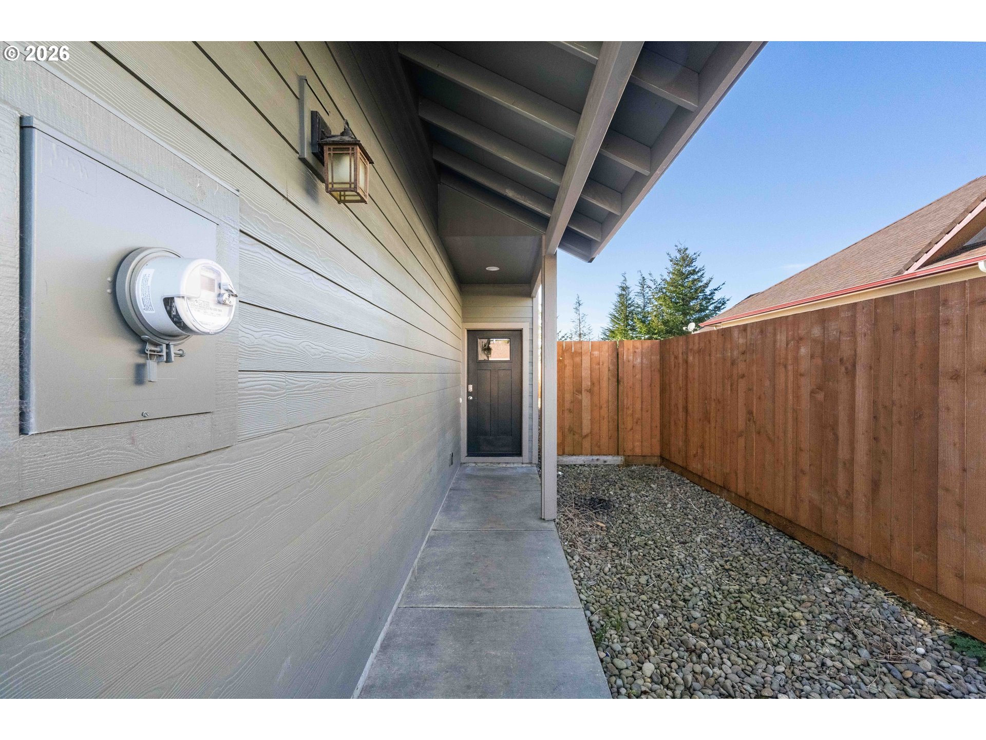 752 Madison Street Coos Bay, OR 97420 - Photo 5 of 44