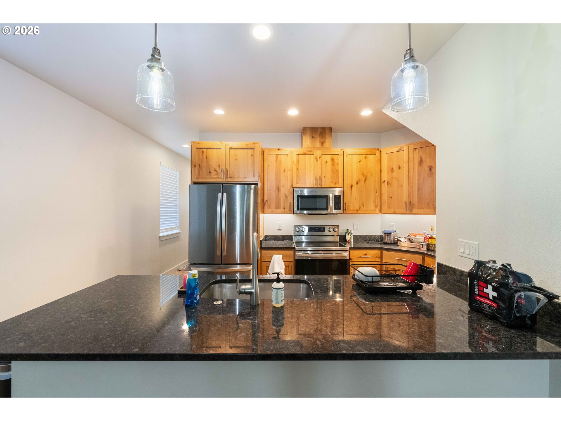 752 Madison Street Coos Bay, OR 97420 - Photo 8 of 44