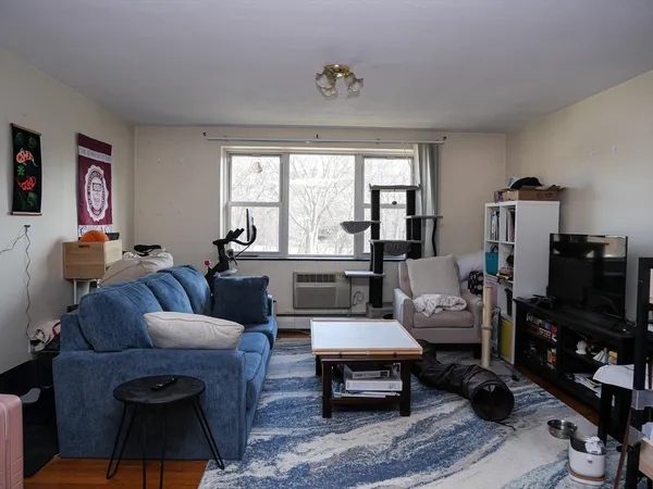 $2,900 | 217 Kent Street, Unit 26, Brookline, MA 02446