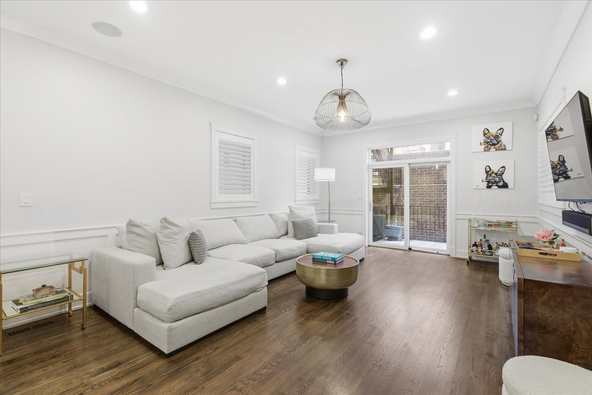 850 West Lill Avenue, Unit 1 Chicago, IL 60614 - Photo 6 of 27