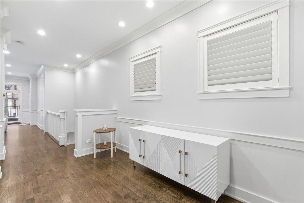 850 West Lill Avenue, Unit 1 Chicago, IL 60614 - Photo 8 of 27