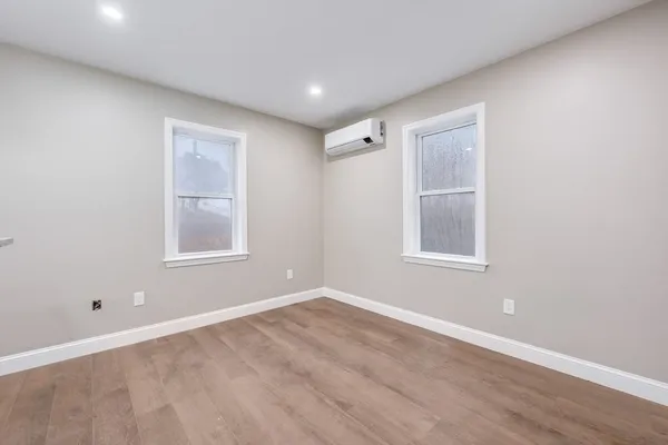 $2,601 | 25 Buckley Street, Unit 1L, Quincy, MA 02169