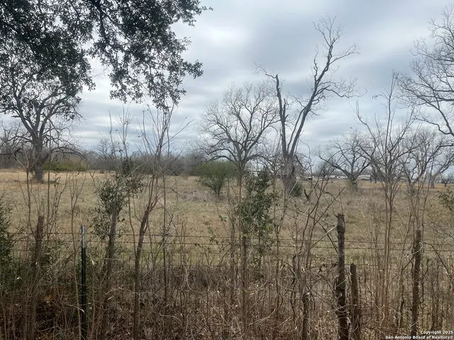 $149,999 | 6712 County Road 6712, Natalia, TX 78059