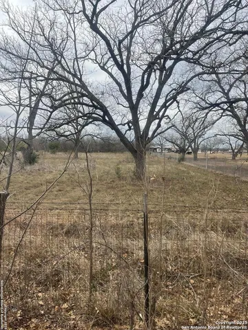 $149,999 | 6712 County Road 6712, Natalia, TX 78059