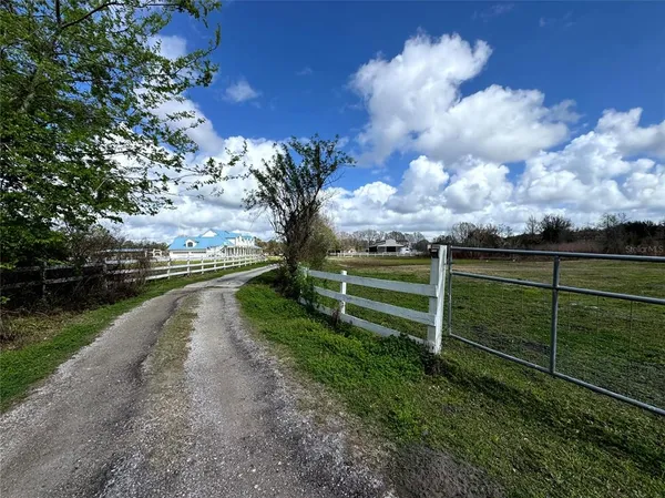 $1,270,000 | 31243 Bear Pond Drive, Sorrento, FL 32776