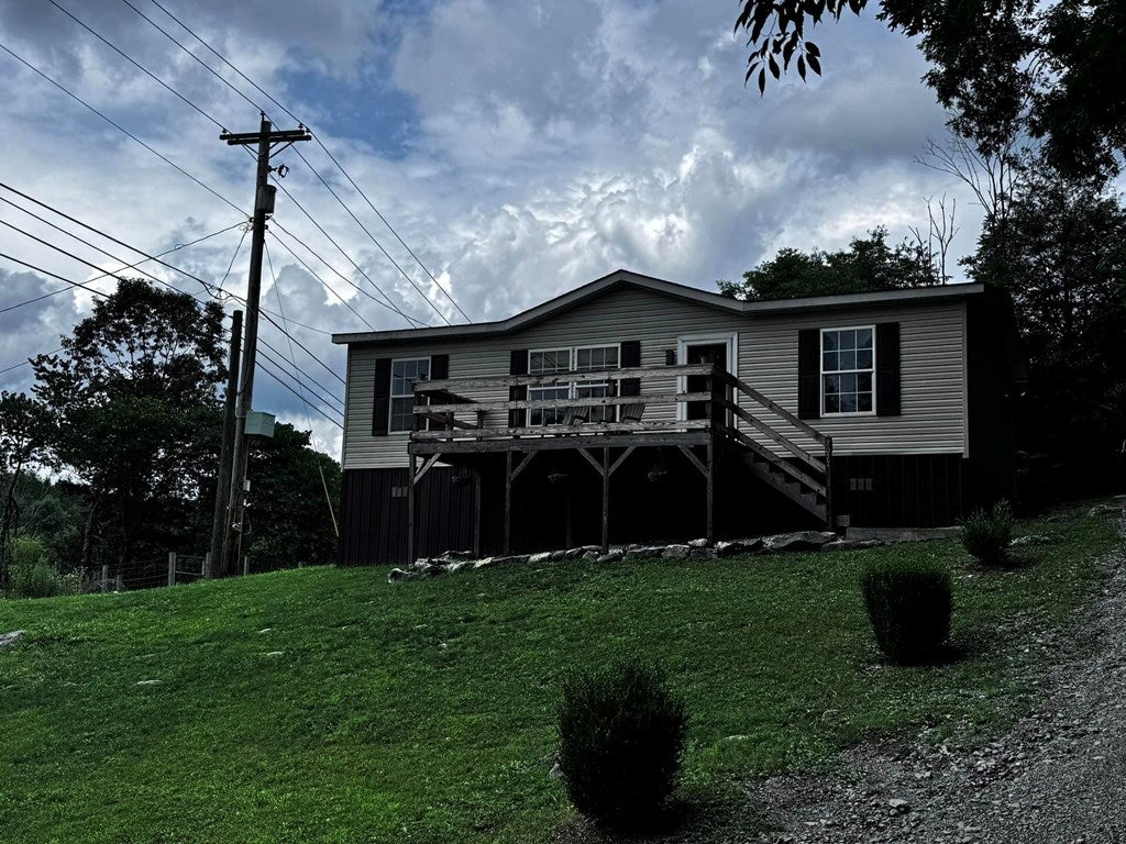2077 Wardell Road Cedar Bluff, VA 24609 - Photo 2 of 31 Gallery Image 2