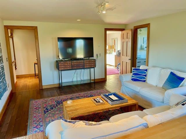 1073 Corn Neck Road Block Island, RI 02807 - Photo 19 of 39