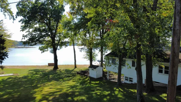 $2,100,000 | 59388 41st Street, Paw Paw, MI 49079