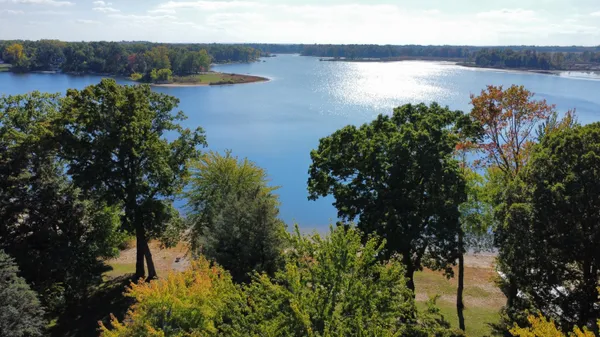 $2,100,000 | 59388 41st Street, Paw Paw, MI 49079