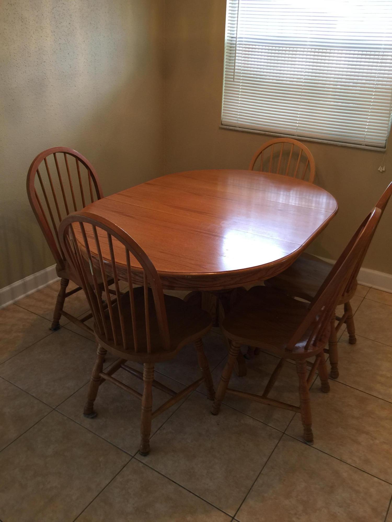 237 Brittany F Delray Beach, FL 33446 - Photo 3 of 10 DINING ROOM