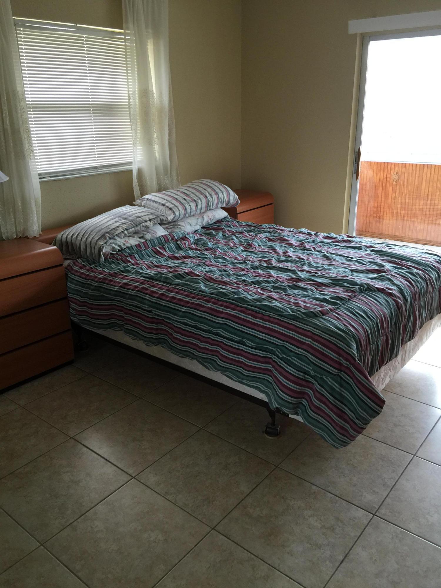 237 Brittany F Delray Beach, FL 33446 - Photo 8 of 10 MASTER BEDROOM