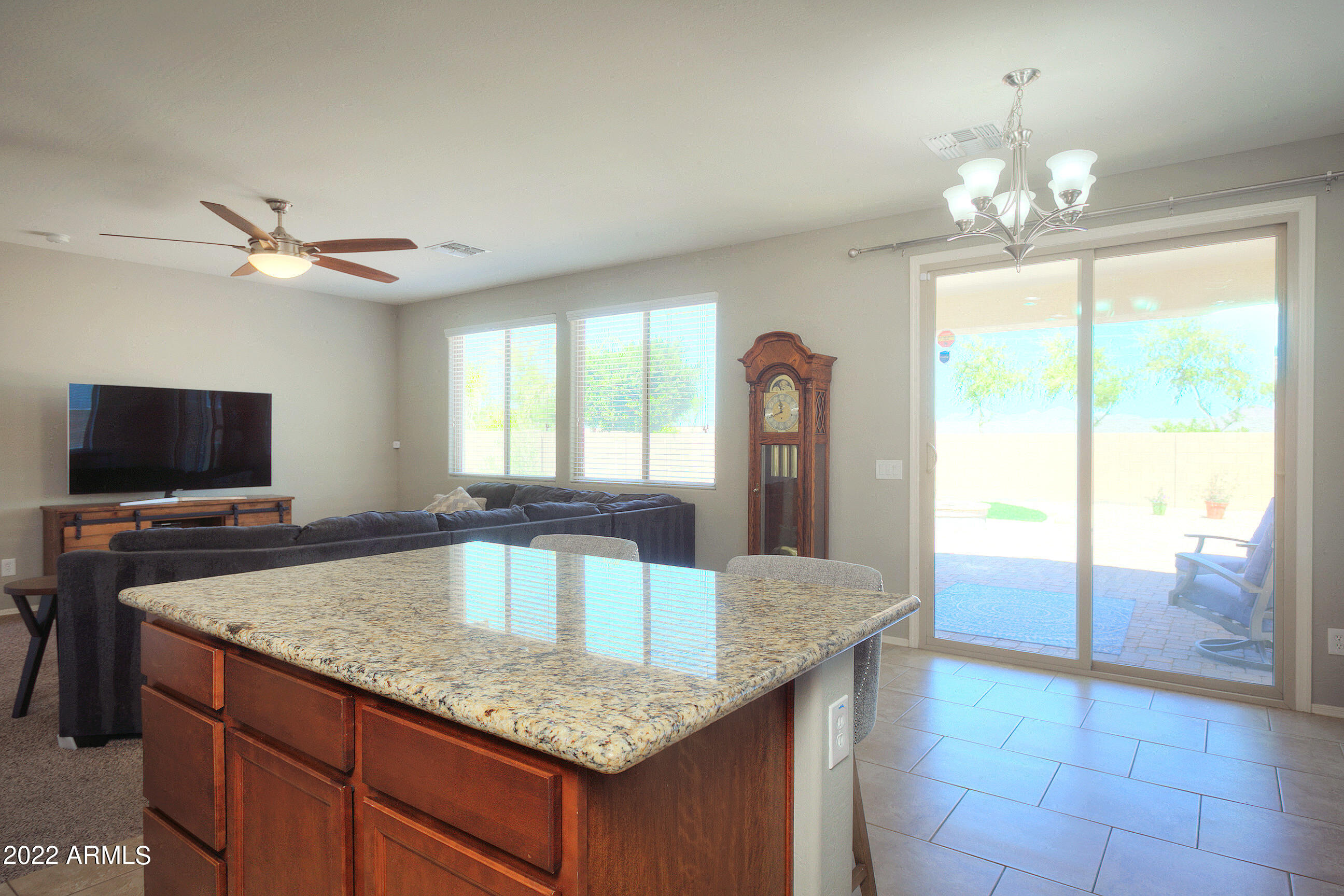 3102 East Rochelle Street Mesa, AZ 85213 - Photo 11 of 25 3102ERochelle011