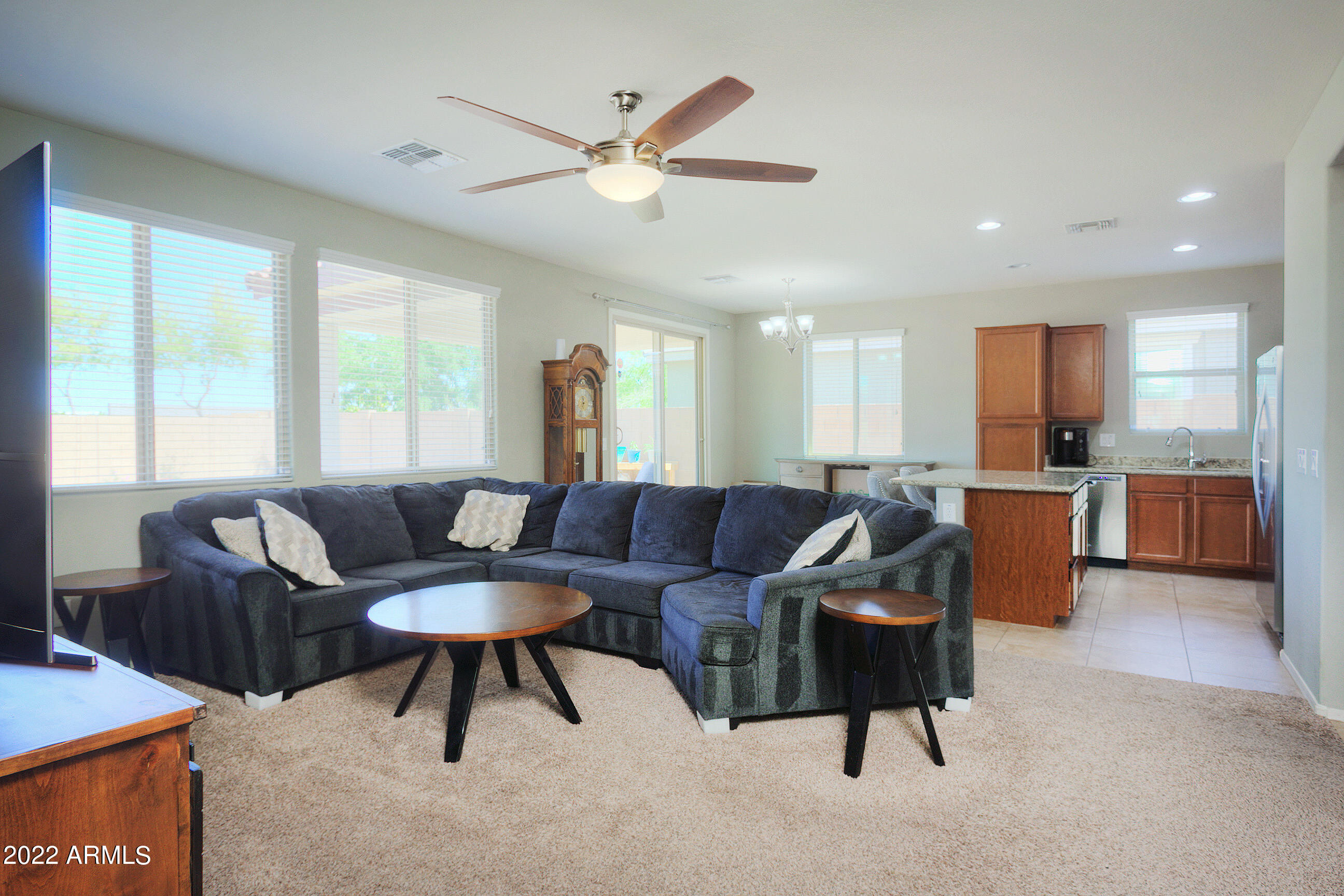 3102 East Rochelle Street Mesa, AZ 85213 - Photo 4 of 25 3102ERochelle004