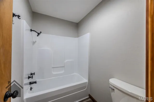 $239,900 | 16632 Nickel Drive, Phillipsburg, MO 65722