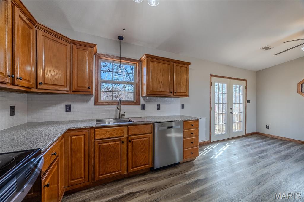 16632 Nickel Drive Phillipsburg, MO 65722 - Photo 21 of 60