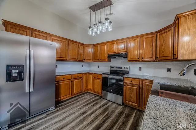 $239,900 | 16632 Nickel Drive, Phillipsburg, MO 65722