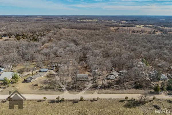 $239,900 | 16632 Nickel Drive, Phillipsburg, MO 65722