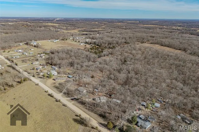 $239,900 | 16632 Nickel Drive, Phillipsburg, MO 65722