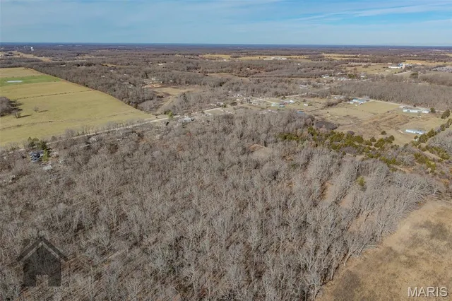 $239,900 | 16632 Nickel Drive, Phillipsburg, MO 65722