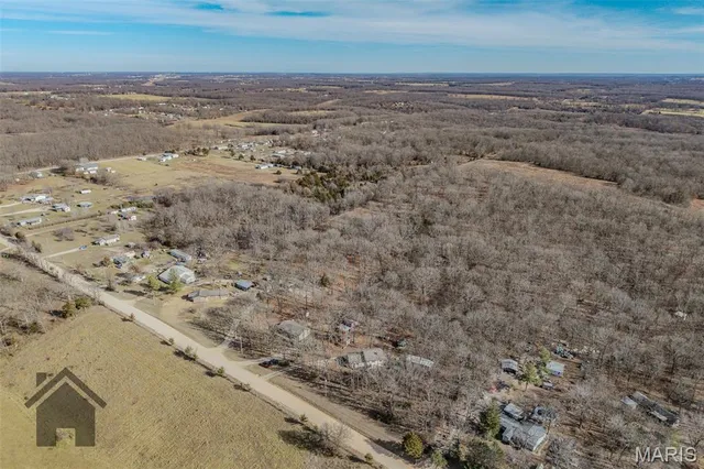 $239,900 | 16632 Nickel Drive, Phillipsburg, MO 65722