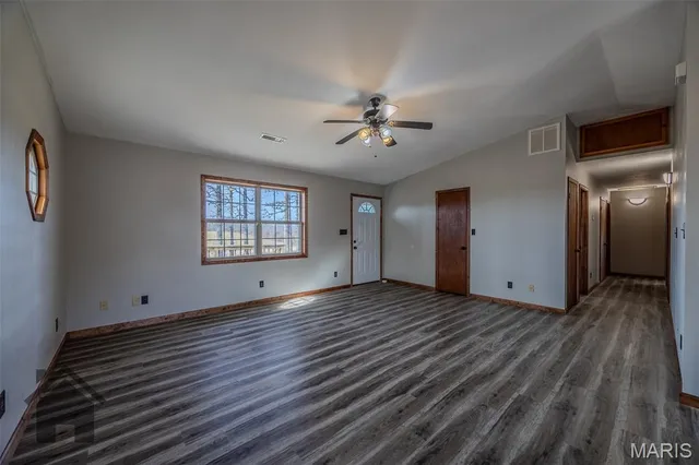 $239,900 | 16632 Nickel Drive, Phillipsburg, MO 65722