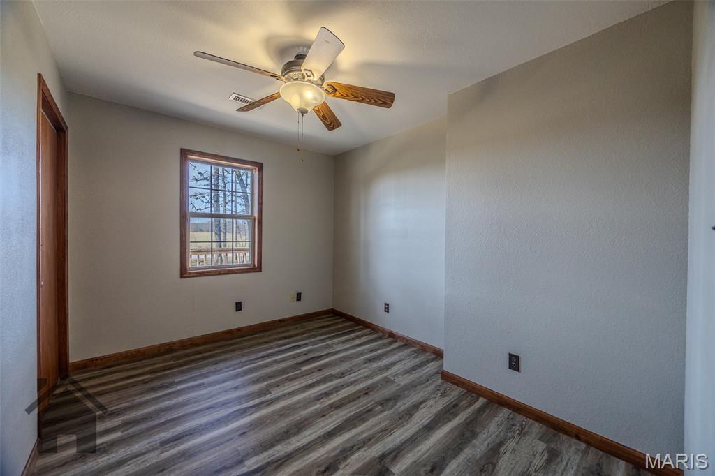 16632 Nickel Drive Phillipsburg, MO 65722 - Photo 8 of 60