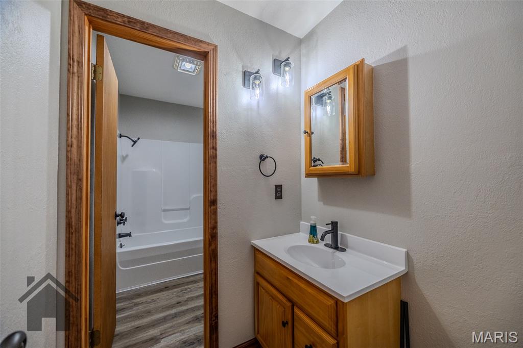 16632 Nickel Drive Phillipsburg, MO 65722 - Photo 10 of 60