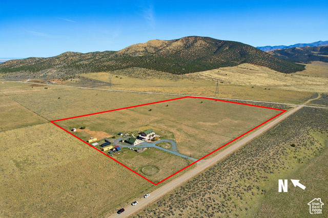 4768 East Hickman Canyon Road Stockton, UT 84071 - Photo 77 of 85 Overview of property with a mountain backdrop and property boundaries highlighted, north east.