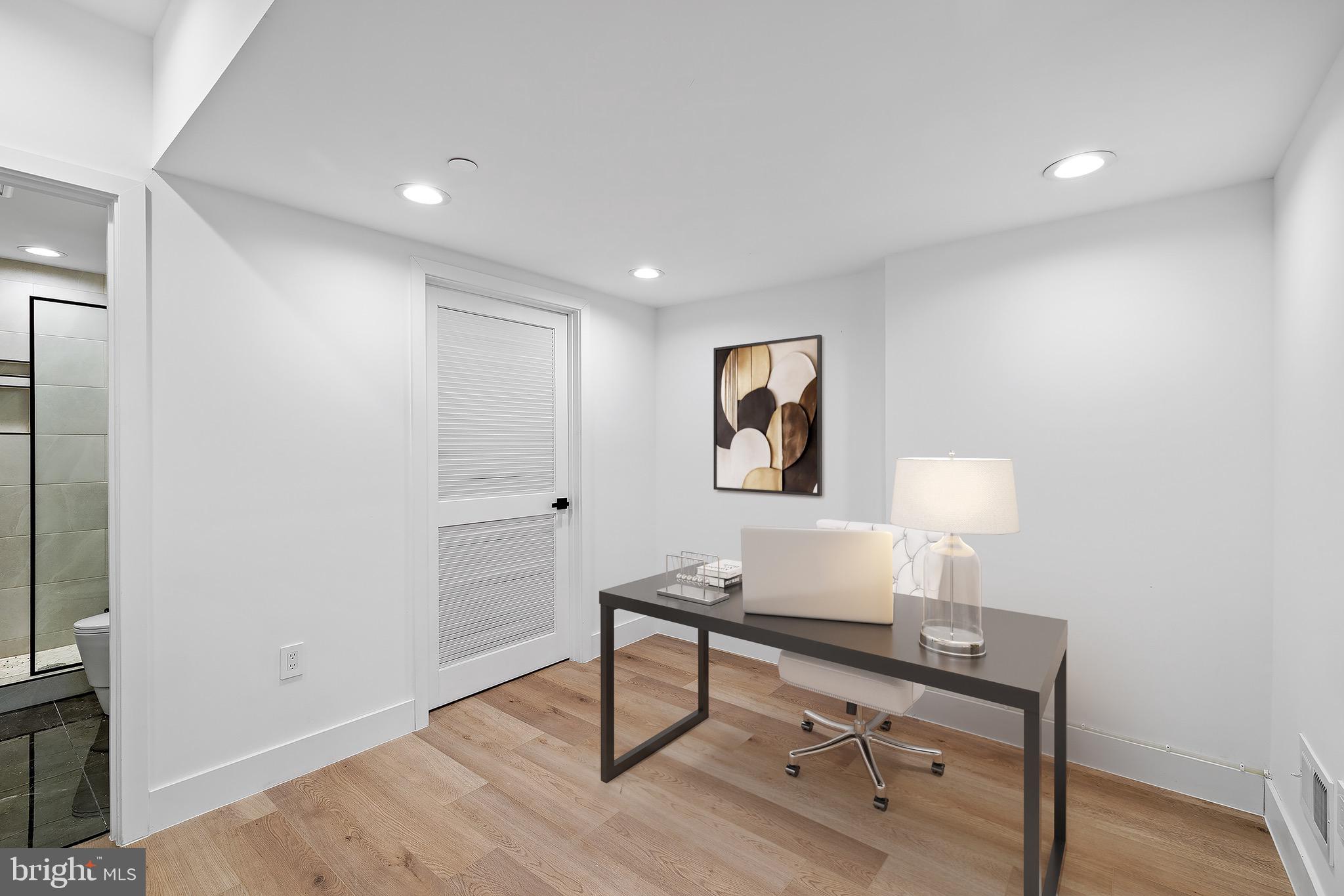 2130 Spring Street Philadelphia, PA 19103 - Photo 42 of 59