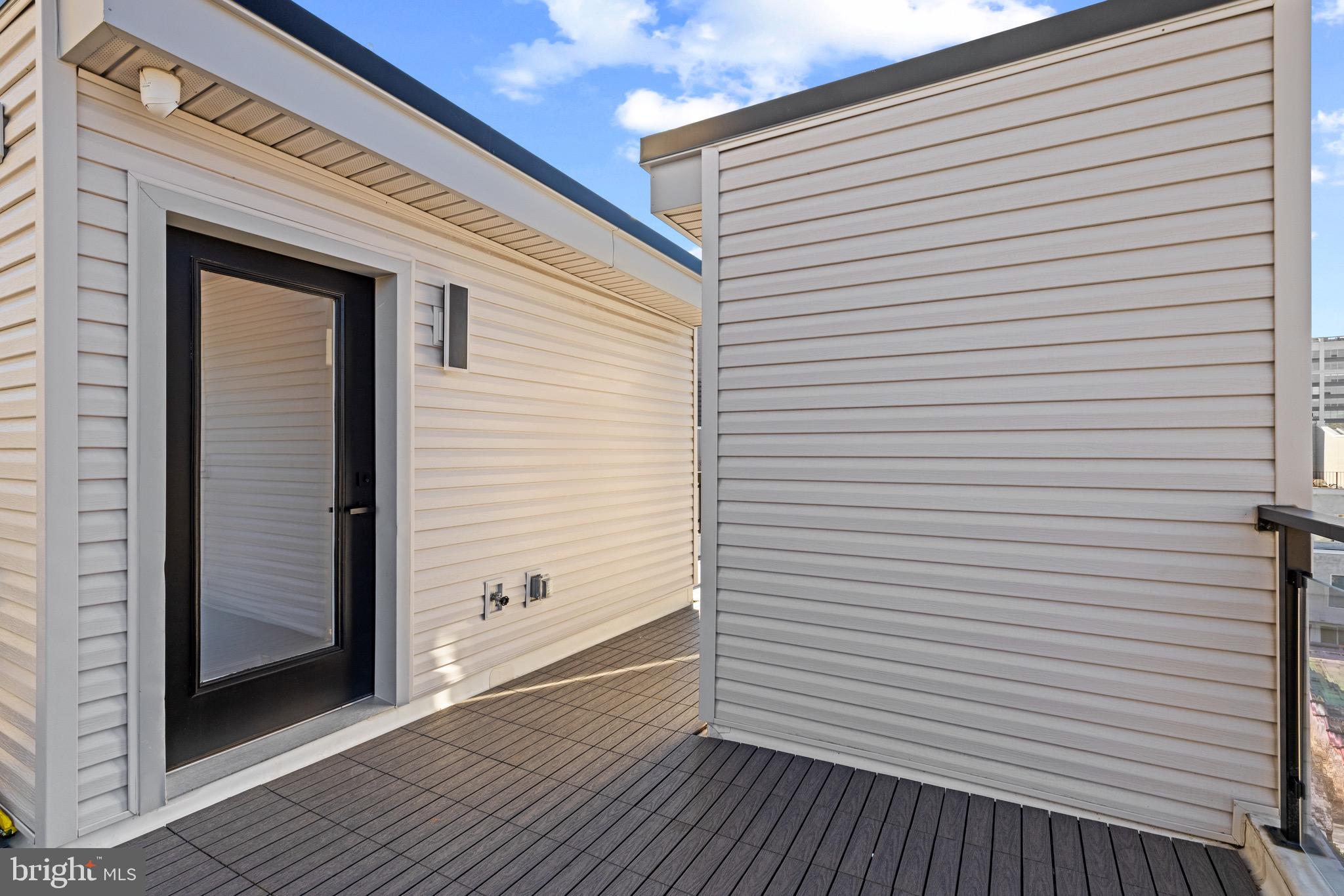 2130 Spring Street Philadelphia, PA 19103 - Photo 44 of 59 a view of a small space