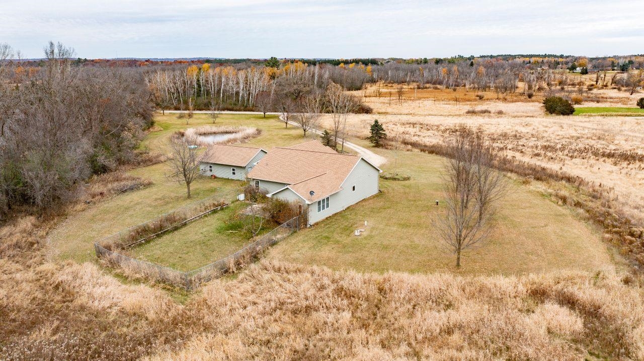 E8835 Huntley Road New London, WI 54961 - Photo 41 of 45