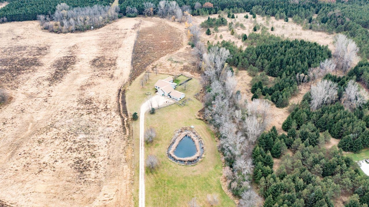 E8835 Huntley Road New London, WI 54961 - Photo 43 of 45