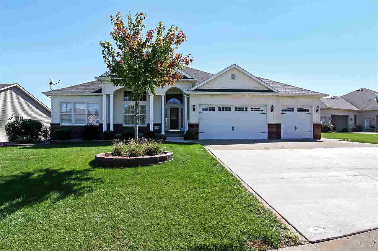 6335 Fairhaven Road Davenport, IA 52807 - Photo 1 of 24 Gallery Image 1